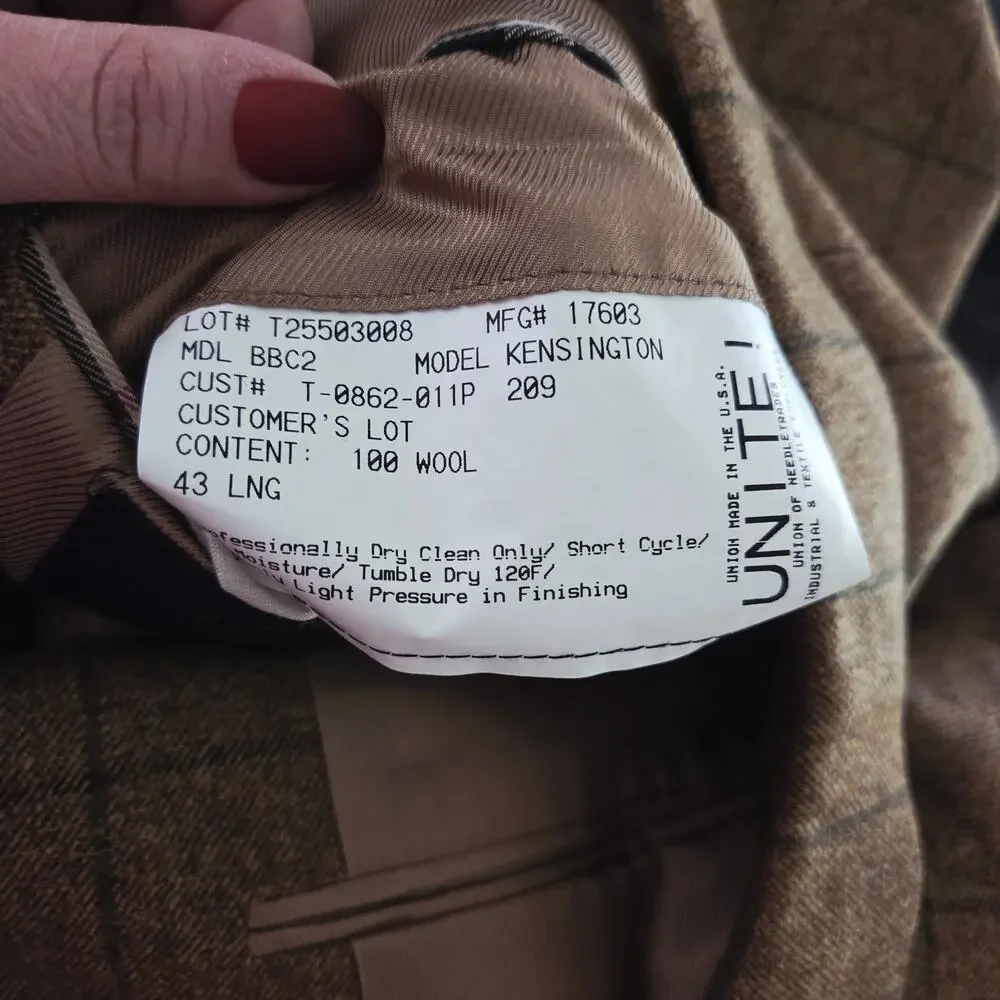Vintage Burberry 43 Long Kensington 100% Wool Windowpane Plaid Blazer Sportcoat